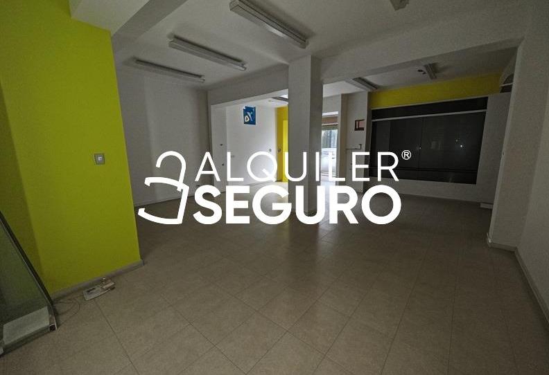 Photo 1 of Premises to rent in Calle de Villacarlos, Ambroz, Madrid