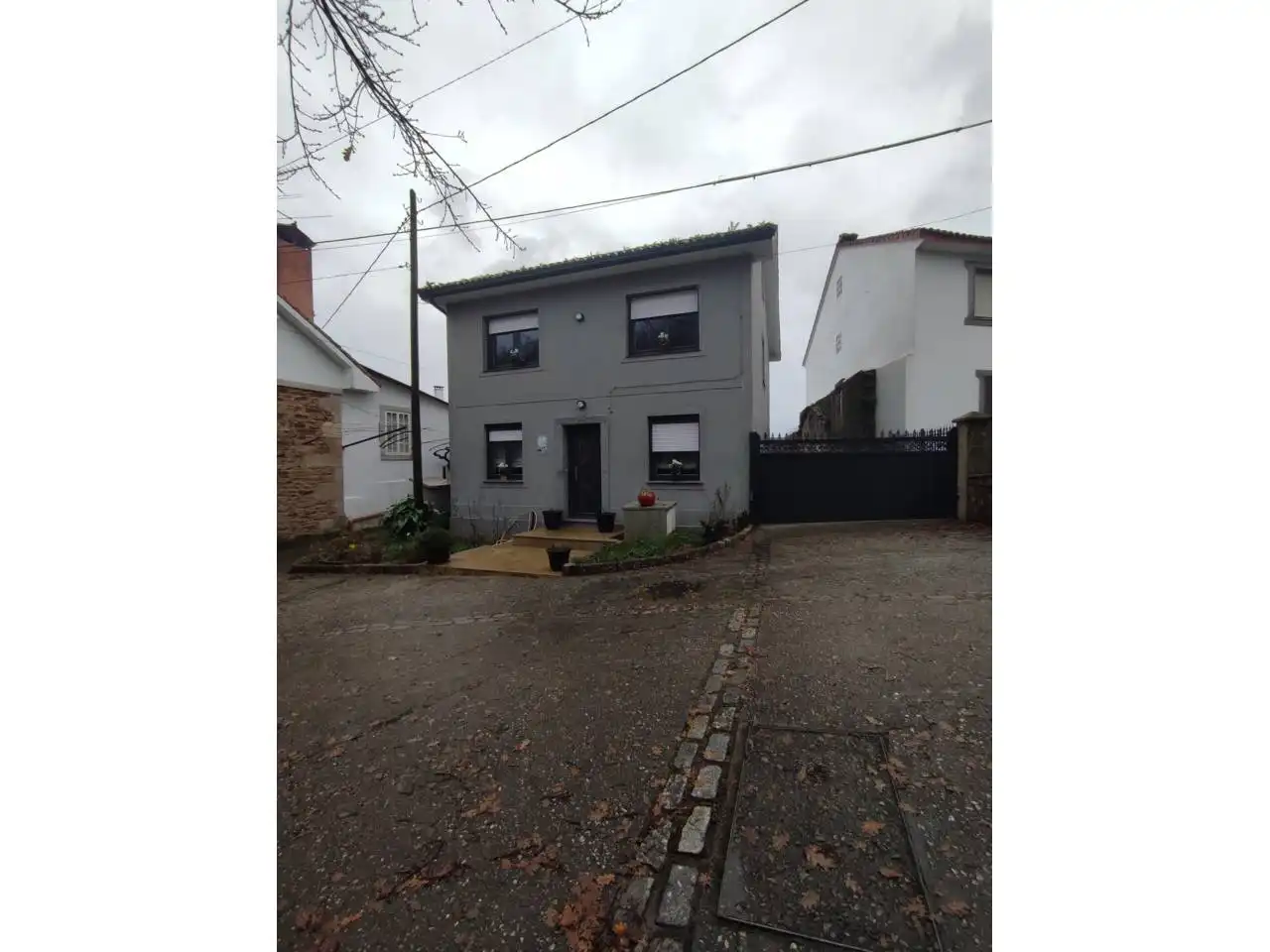 Vista exterior de Casa o chalet en venta en Santiago de Compostela  con Calefacción, Jardín privado y Amueblado