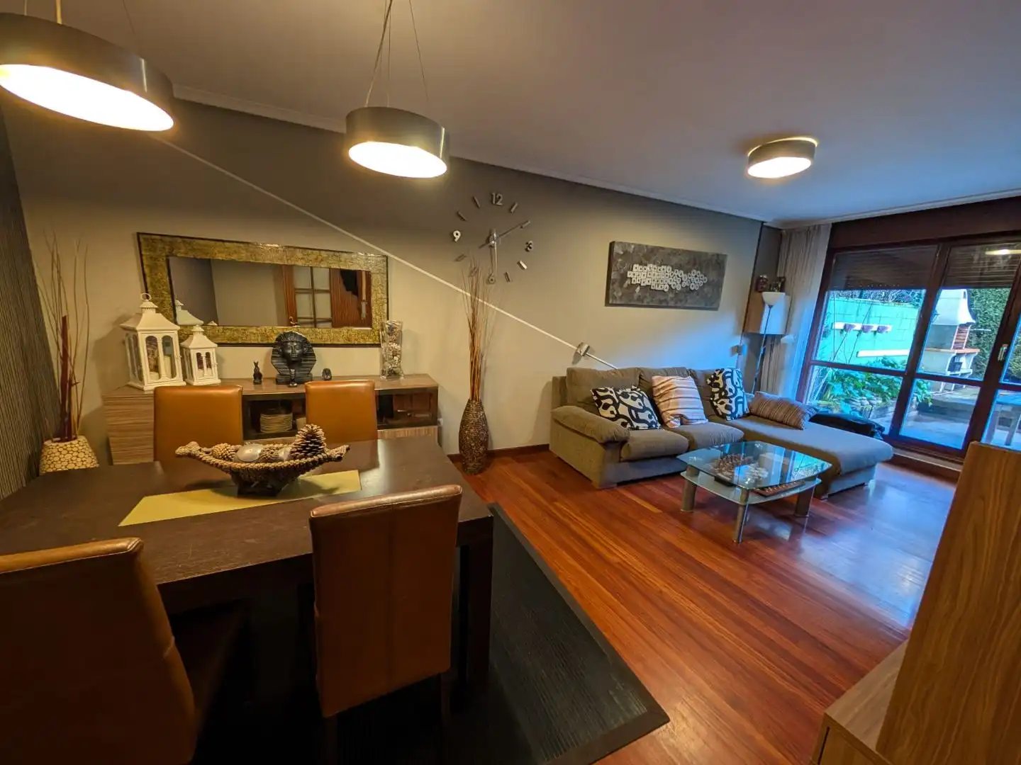 Piso con jardín en venta en larraigana 5
