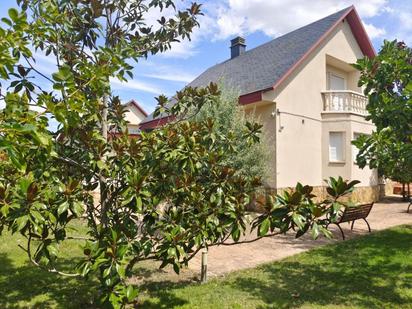 Jardí de Casa o xalet en venda en El Espinar amb Terrassa