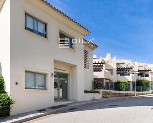 Exterior view of Single-family semi-detached for sale in Marbella  with Air Conditioner, Terrace and Swimming Pool