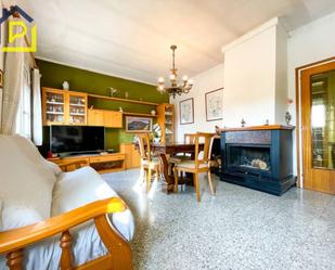 Sala d'estar de Casa o xalet en venda en Bàscara amb Terrassa