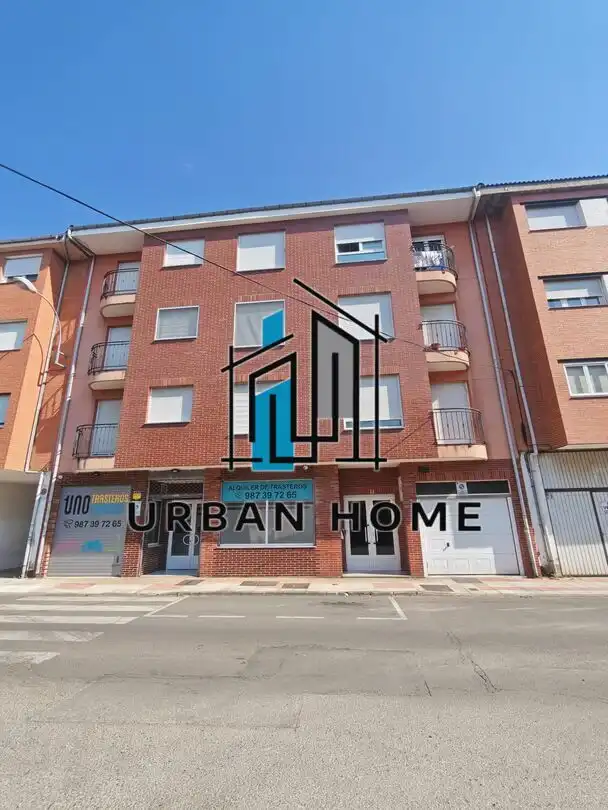 Exterior view of Flat for sale in San Andrés del Rabanedo  with Heating, Terrace and Storage room