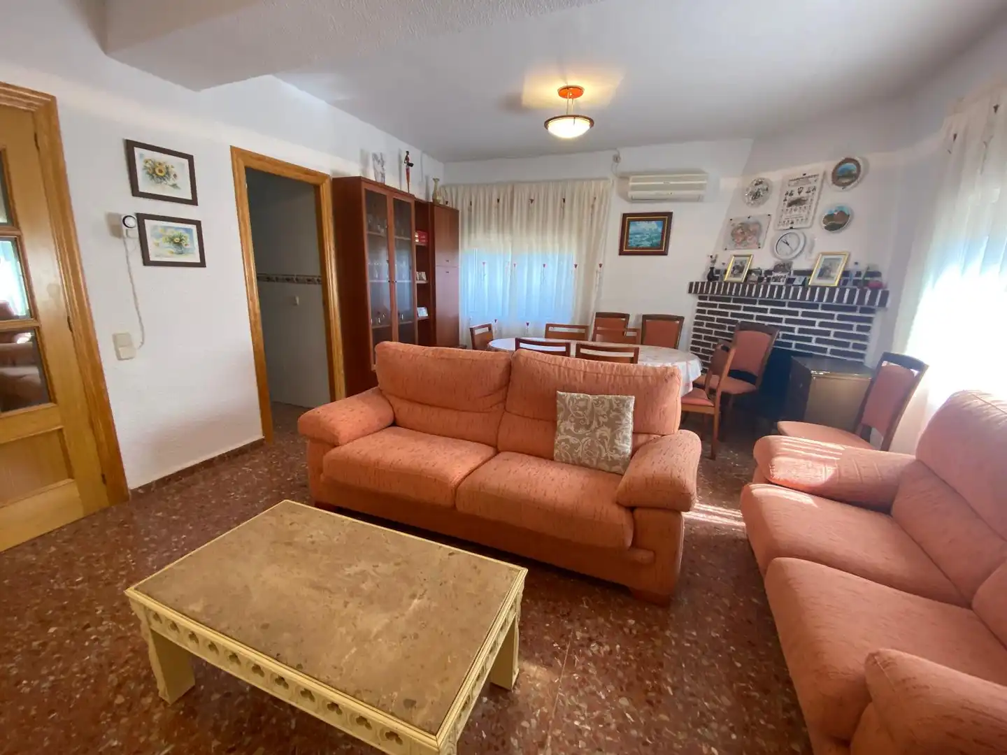 Living room of Houses for sale in Albacete  with Air Conditioner, Private garden and Furnished