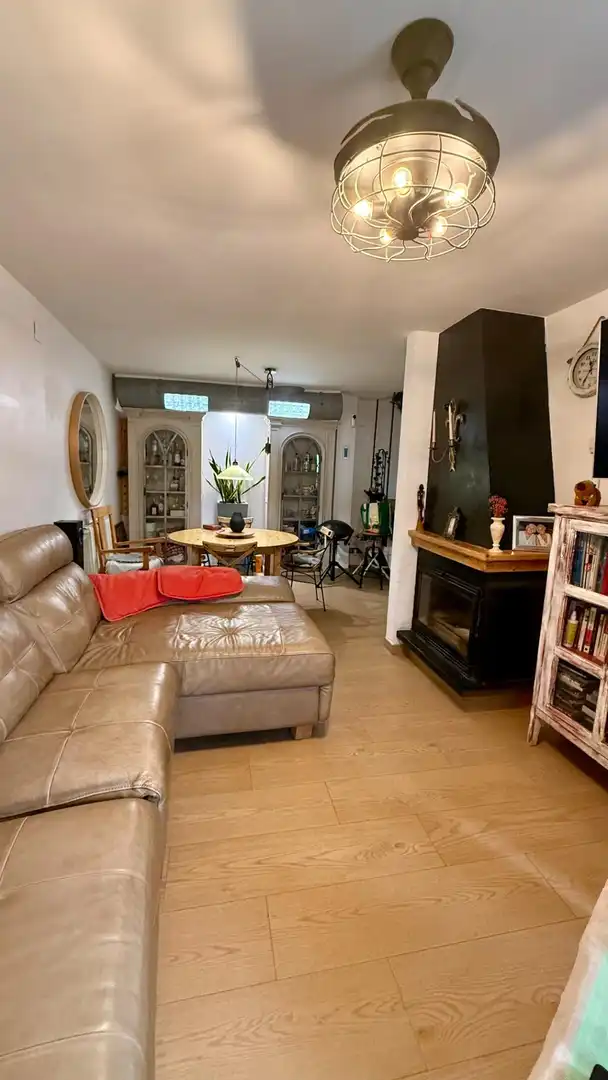 Casa a schiera in vendita a Carrer RIERA, imagen 8