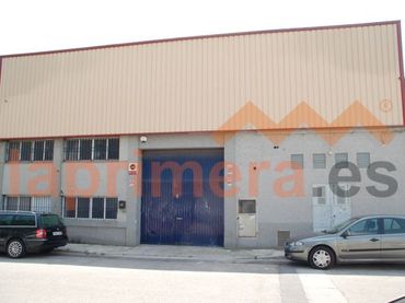 Nave industrial en alquiler en Carrer Jaume I 37