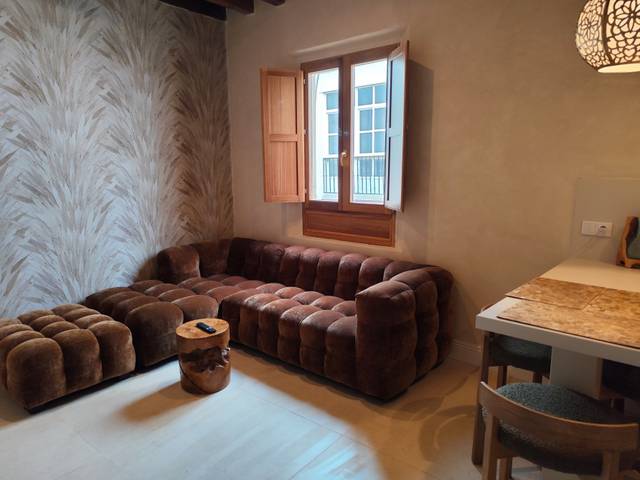 Piso en Alquiler en Calle de la Rosa en La Caleta - La Viña