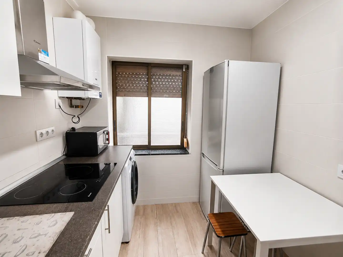 Kitchen of Flat for rent in Santander  with Heating, Furnished and Oven