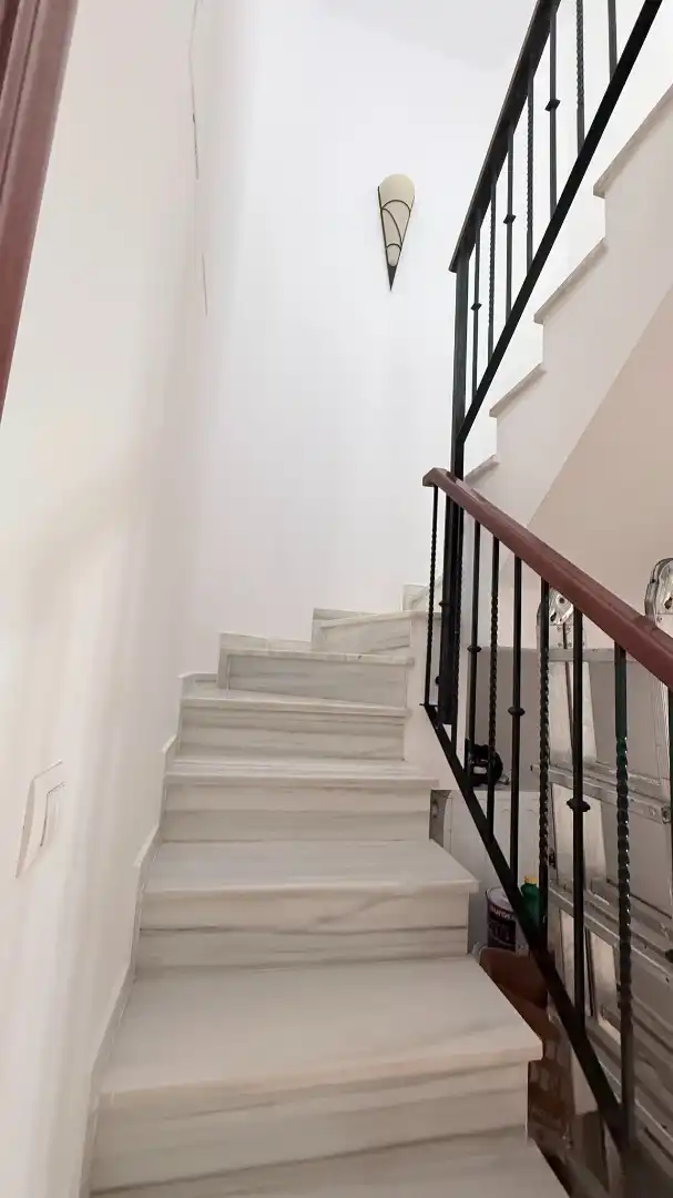 Detached homes for sale in Cantillana  with Air Conditioner, Terrace and Oven