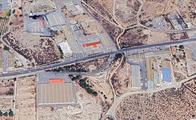 Nave industrial en Alquiler en Crevillent