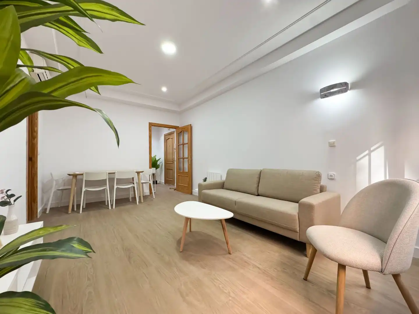 Living room of Flat for rent in Puertollano  with Air Conditioner, Heating and Furnished