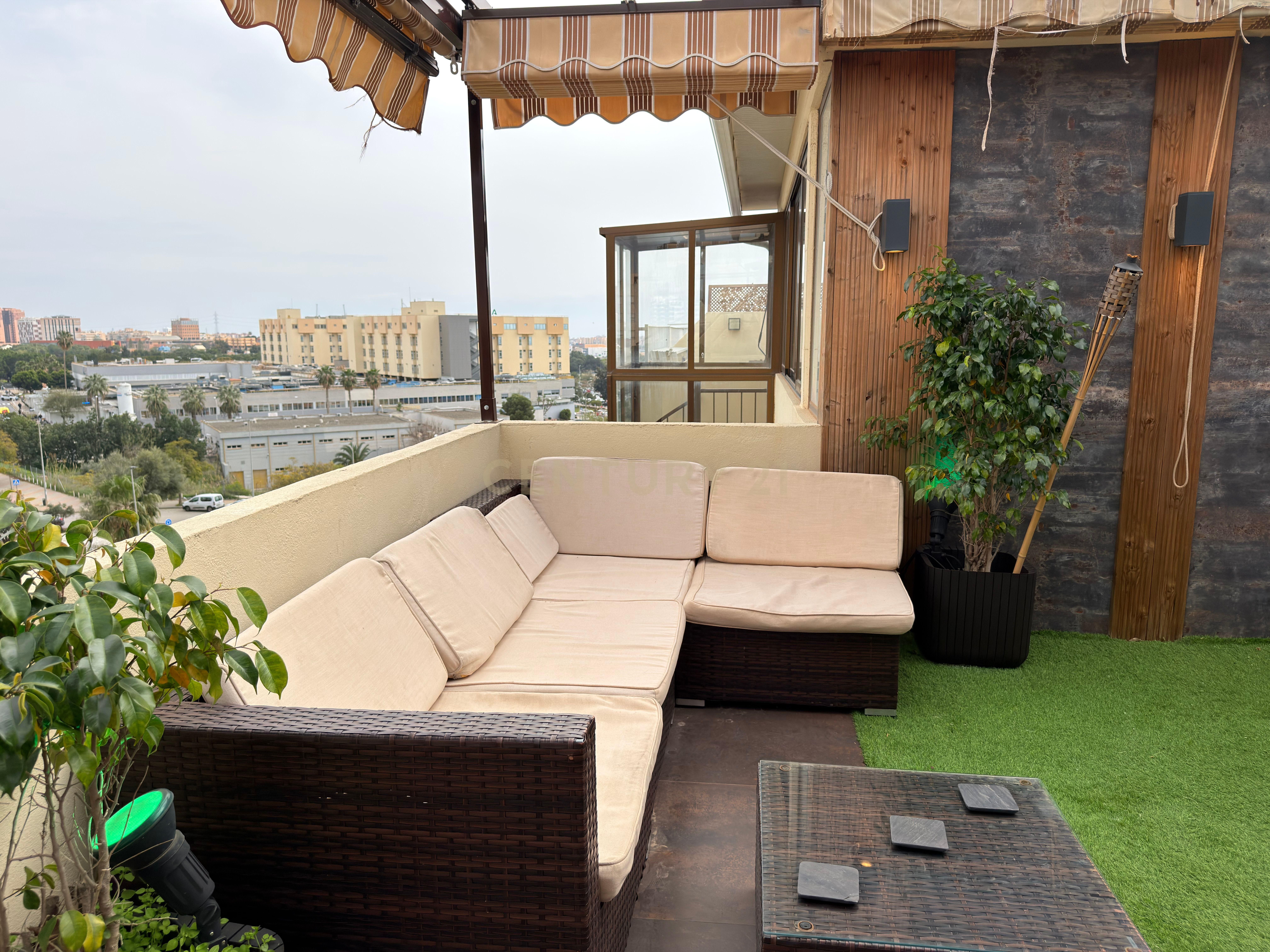 Terrasse von Wohnungen zum Verkauf in Málaga Capital mit Klimaanlage, Privatgarten und Ofen