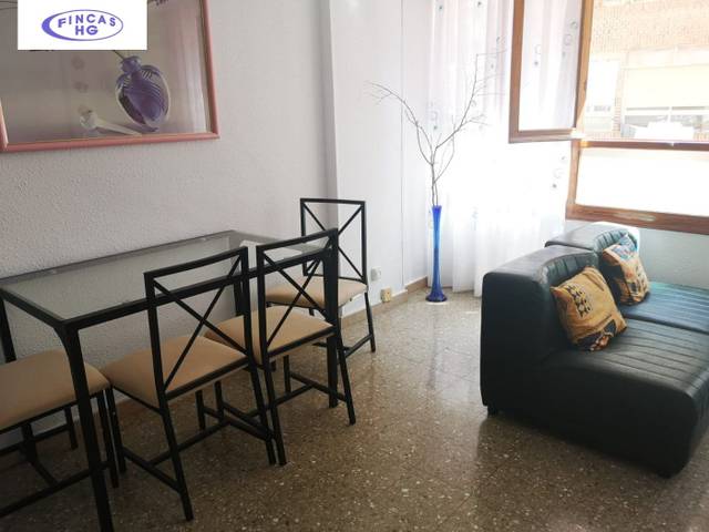 Piso en Alquiler en Benalúa