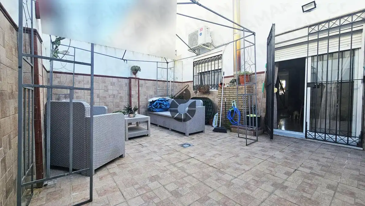 Terrassa de Casa o xalet en venda en Coria del Río