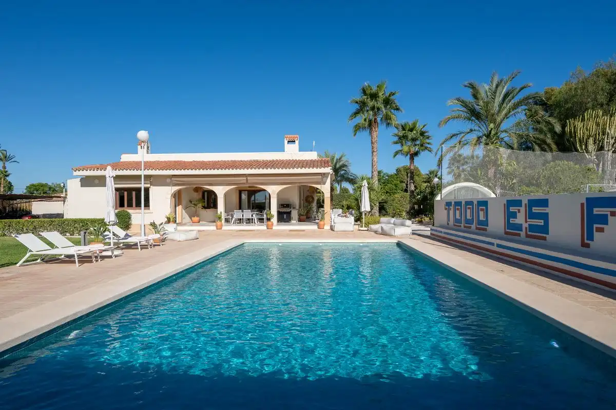 Piscina de Casa o chalet en venta en Elche / Elx con Aire acondicionado, Calefacción y Jardín privado