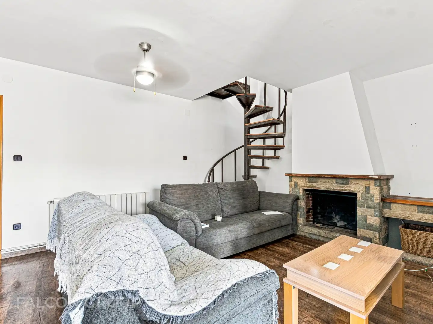 Sala de estar de Dúplex en venta en Montmeló con Aire acondicionado, Calefacción y Terraza