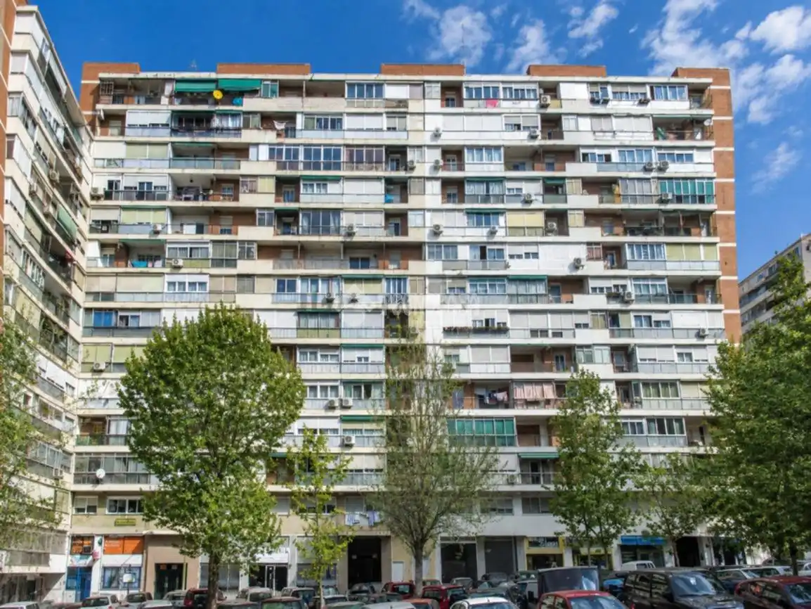 Exterior view of Flat for sale in Fuencarral - El Pardo
