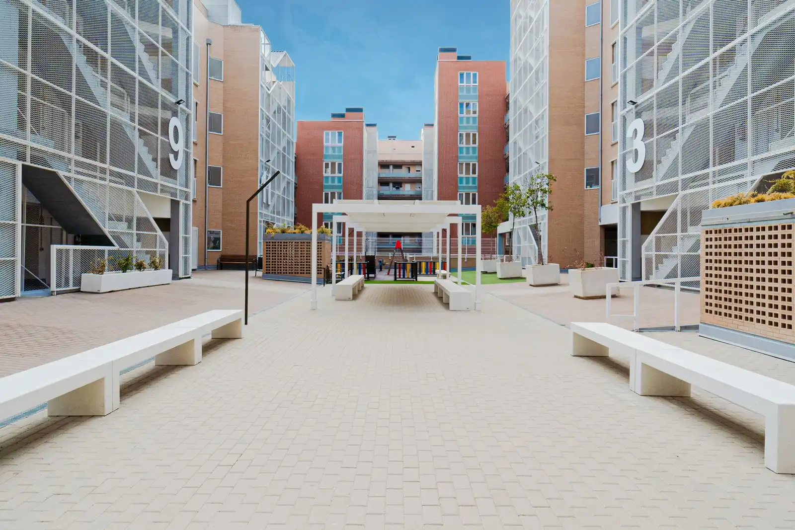 Terrasse von Wohnung zur Miete in Móstoles mit Abstellraum