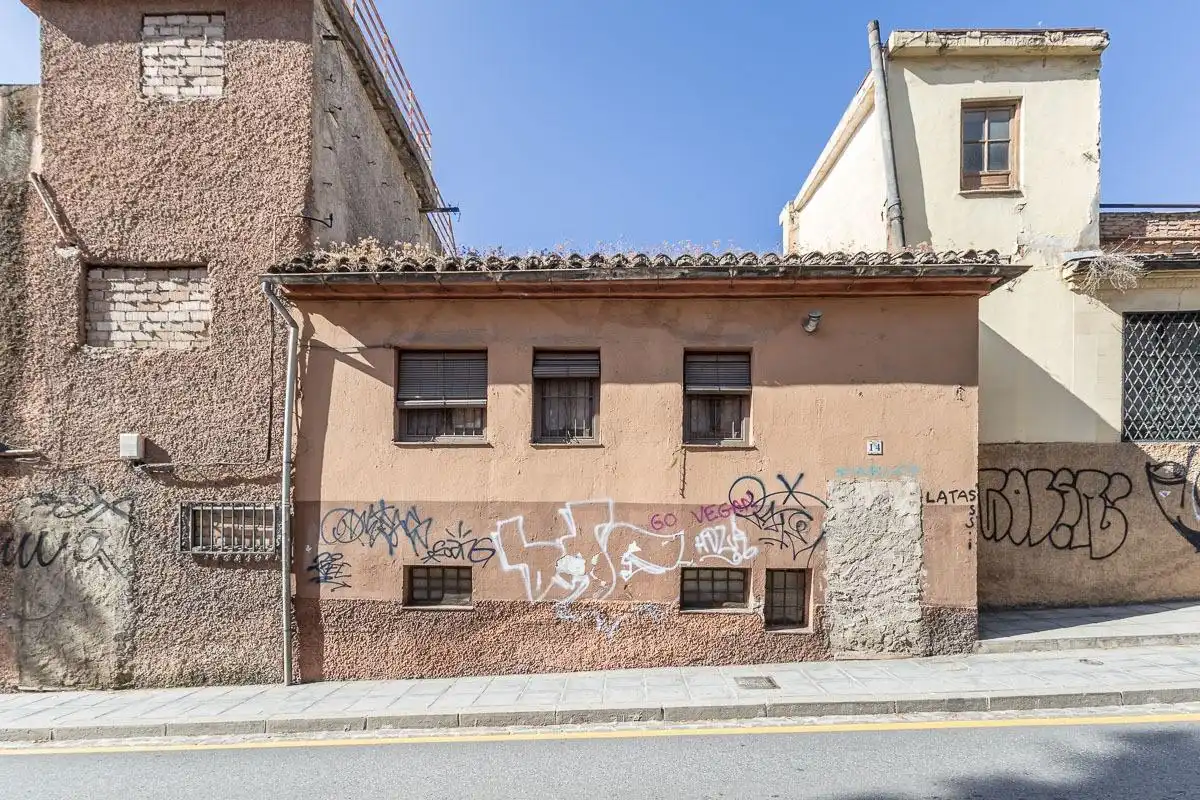 Vista exterior de Residencial en venda en Granada