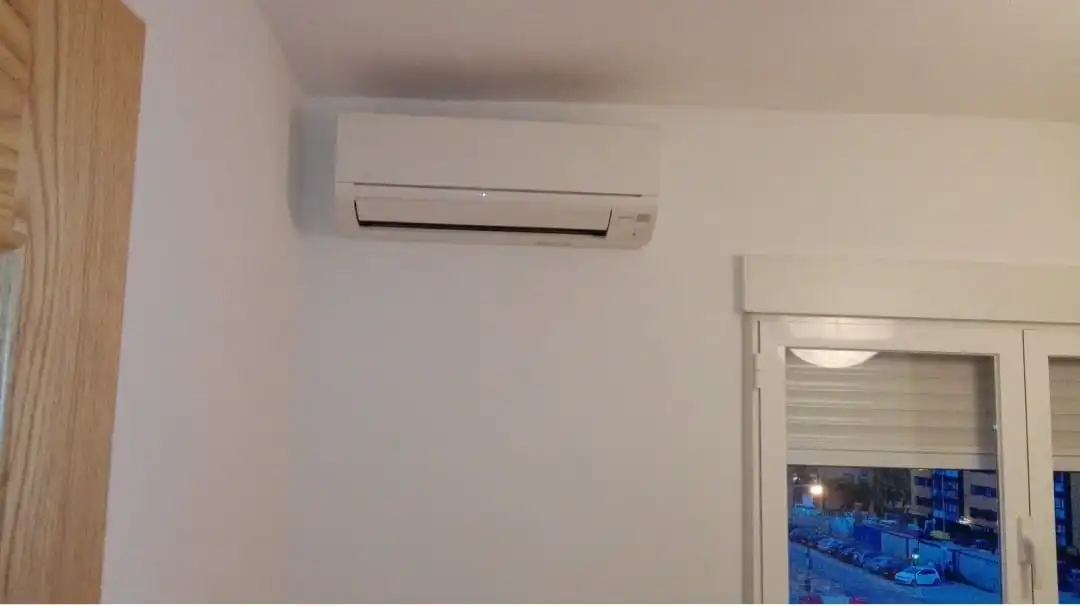 Bedroom of Flat for sale in Madrid  with Air Conditioner, Parquet flooring and Oven