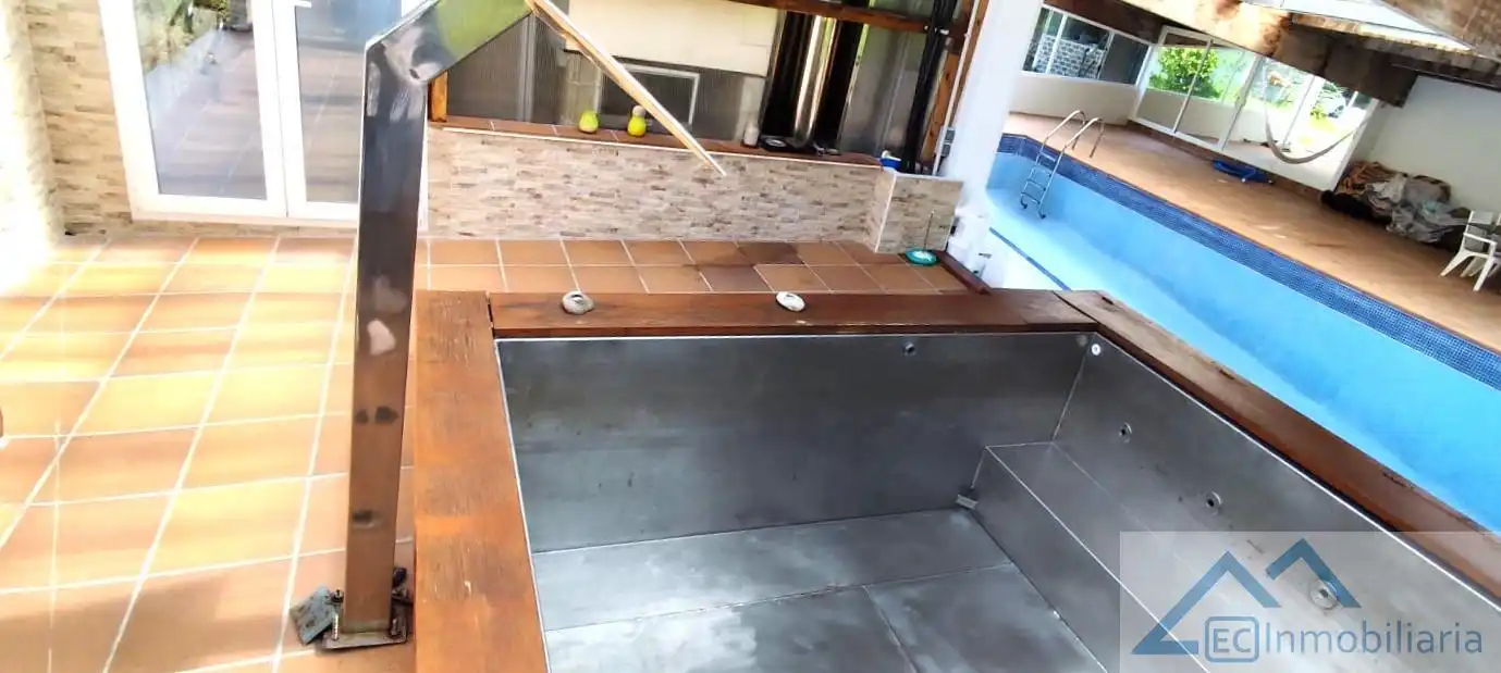 Piscina de Casa o chalet en venta en Ribamontán al Monte con Calefacción y Piscina