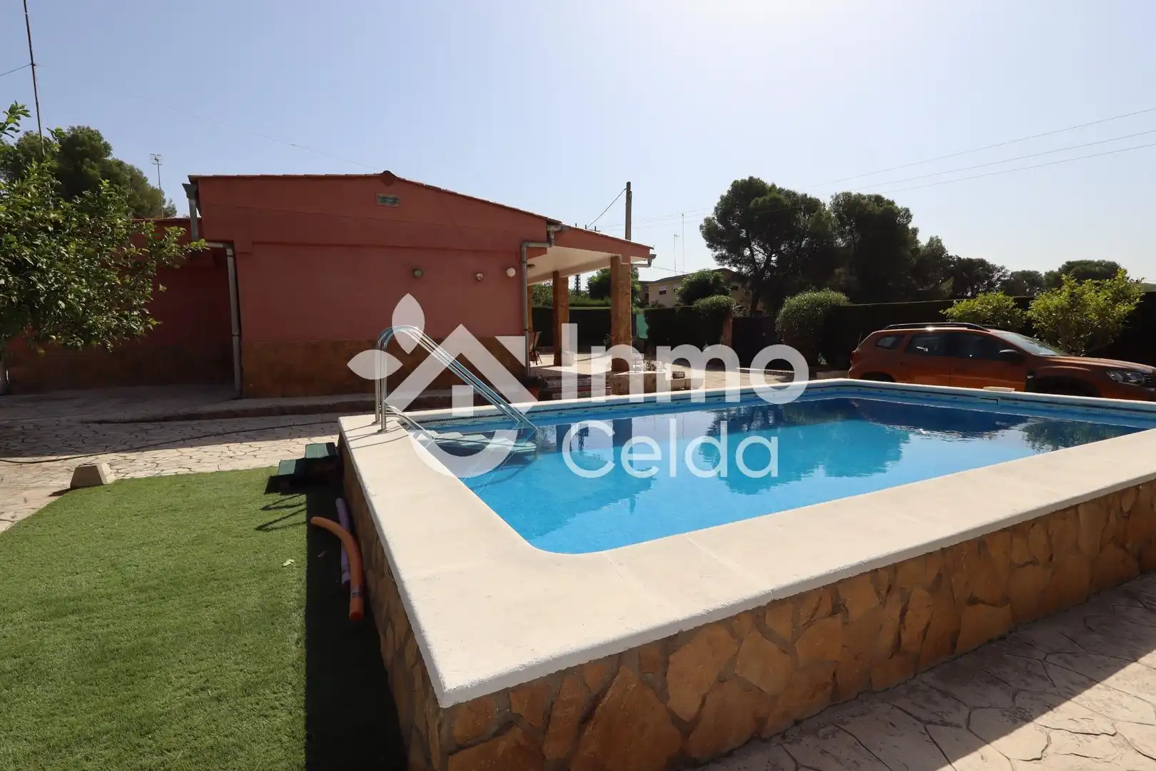 Piscina de Casa o xalet en venda en Godelleta amb Aire condicionat, Calefacció i Jardí privat