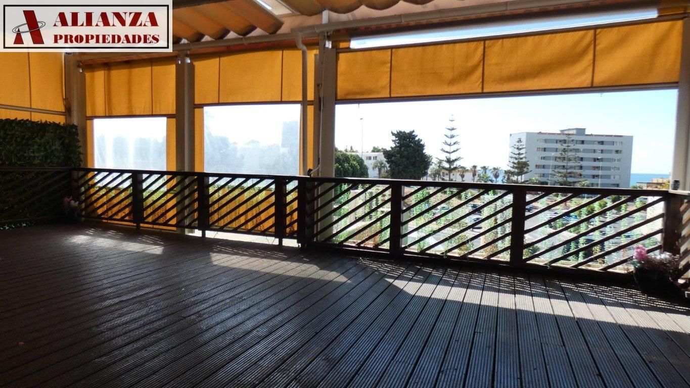 Terraza de Local de alquiler en Benalmádena con Aire acondicionado