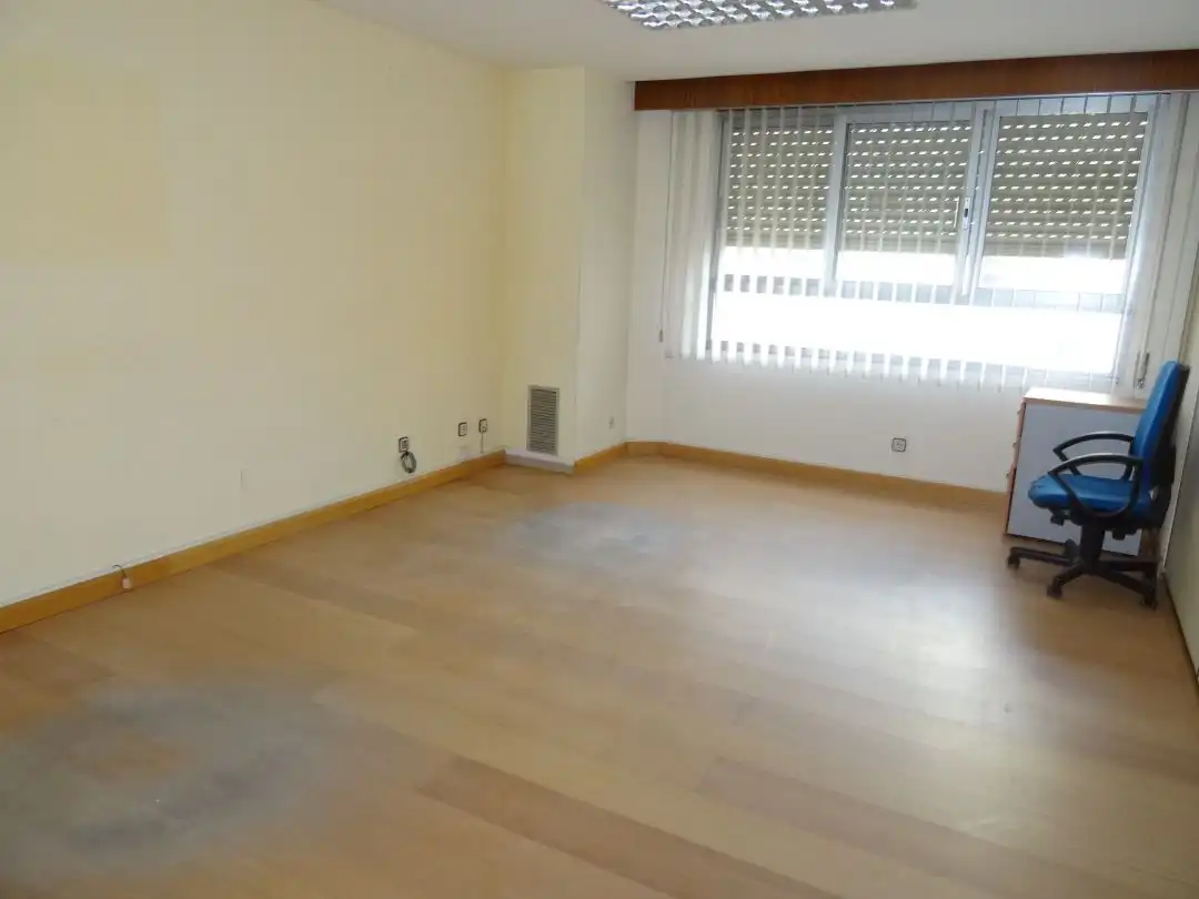 Büro zur Miete in Calle General Vara de Rey, imagen 6