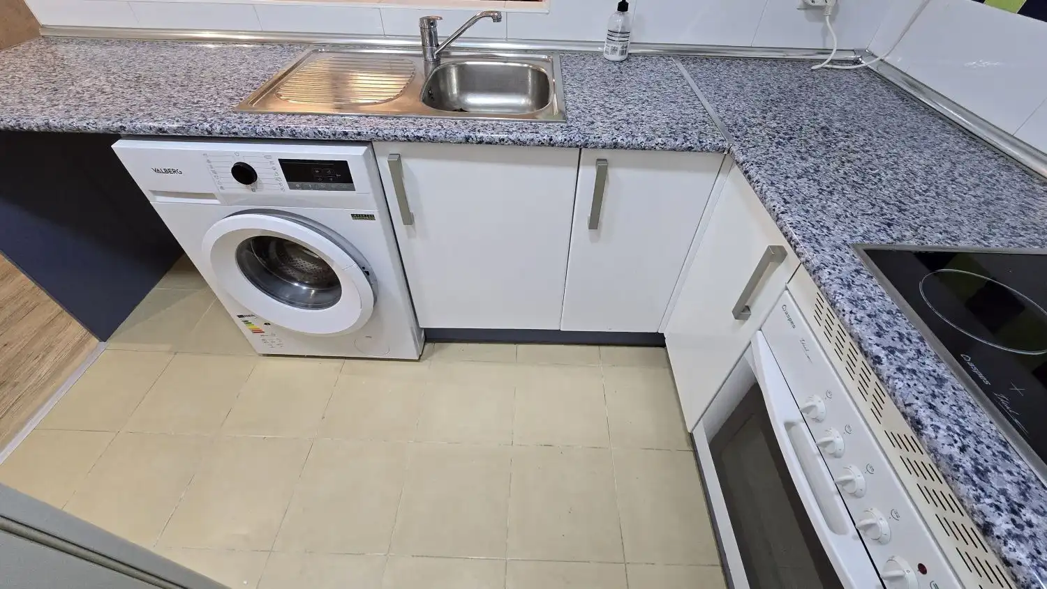 Kitchen of Flat for rent in Humanes de Madrid  with Balcony