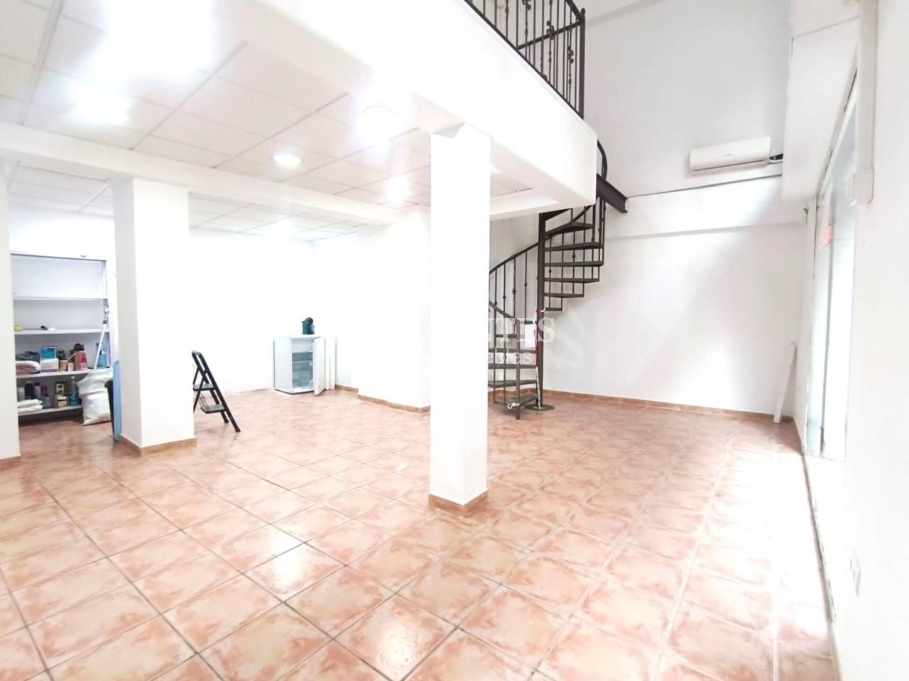 Local en venda en Alicante / Alacant amb Aire condicionat