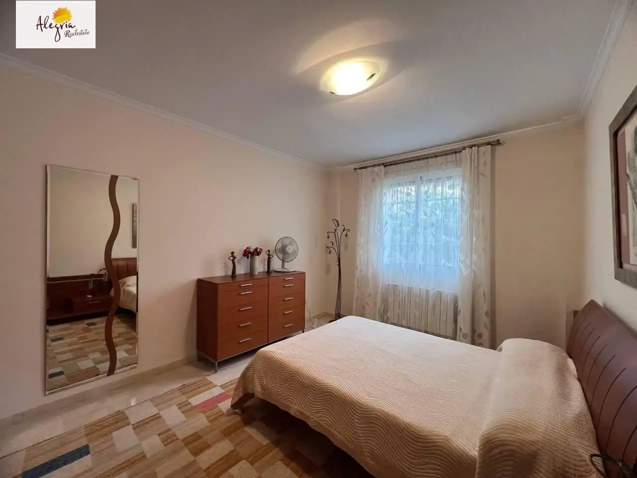 Habitación de Casa o chalet en venta en Cullera con Aire acondicionado, Calefacción y Jardín privado
