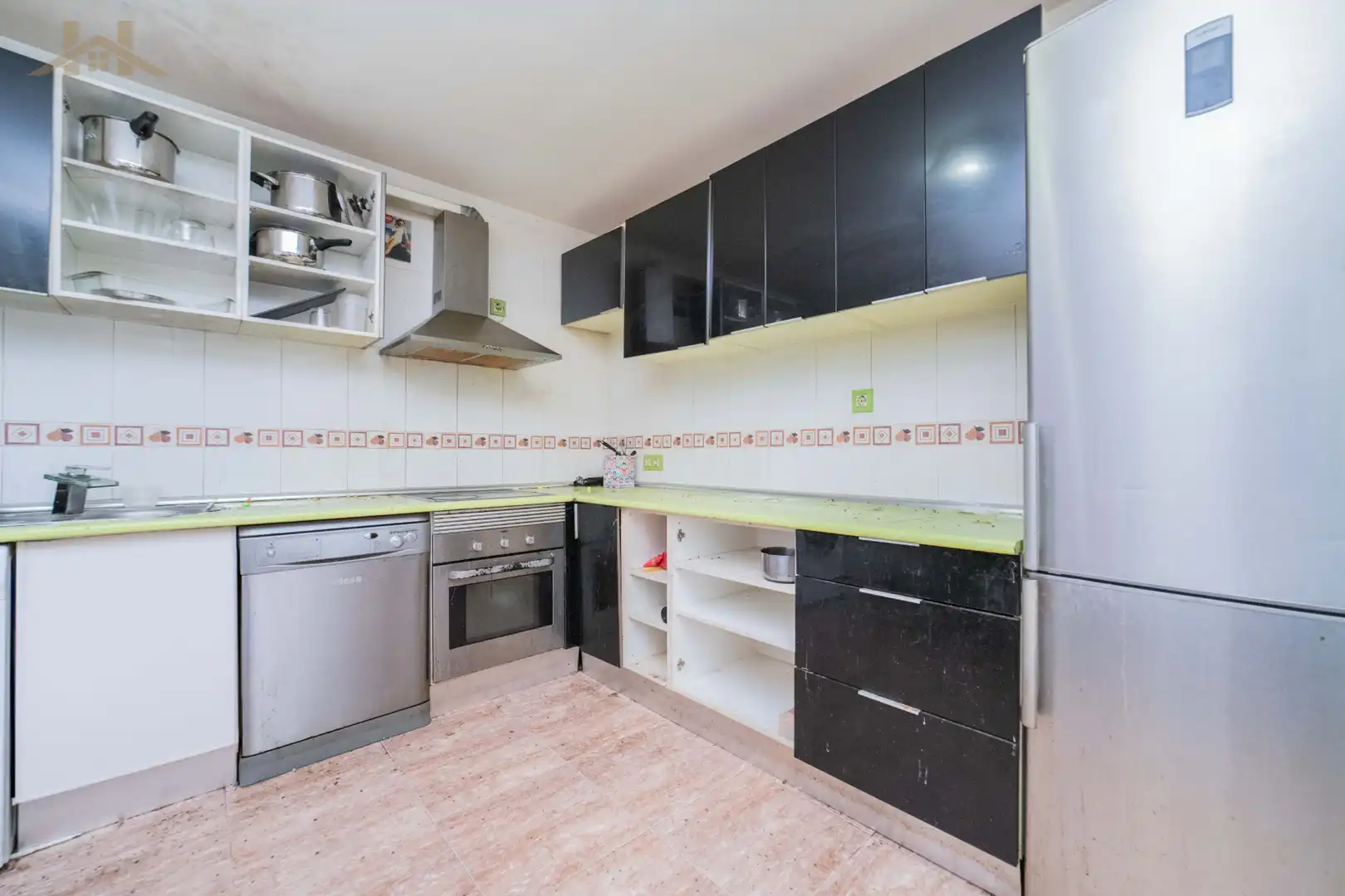 Detached homes for sale in Calle la Loma, Yeles