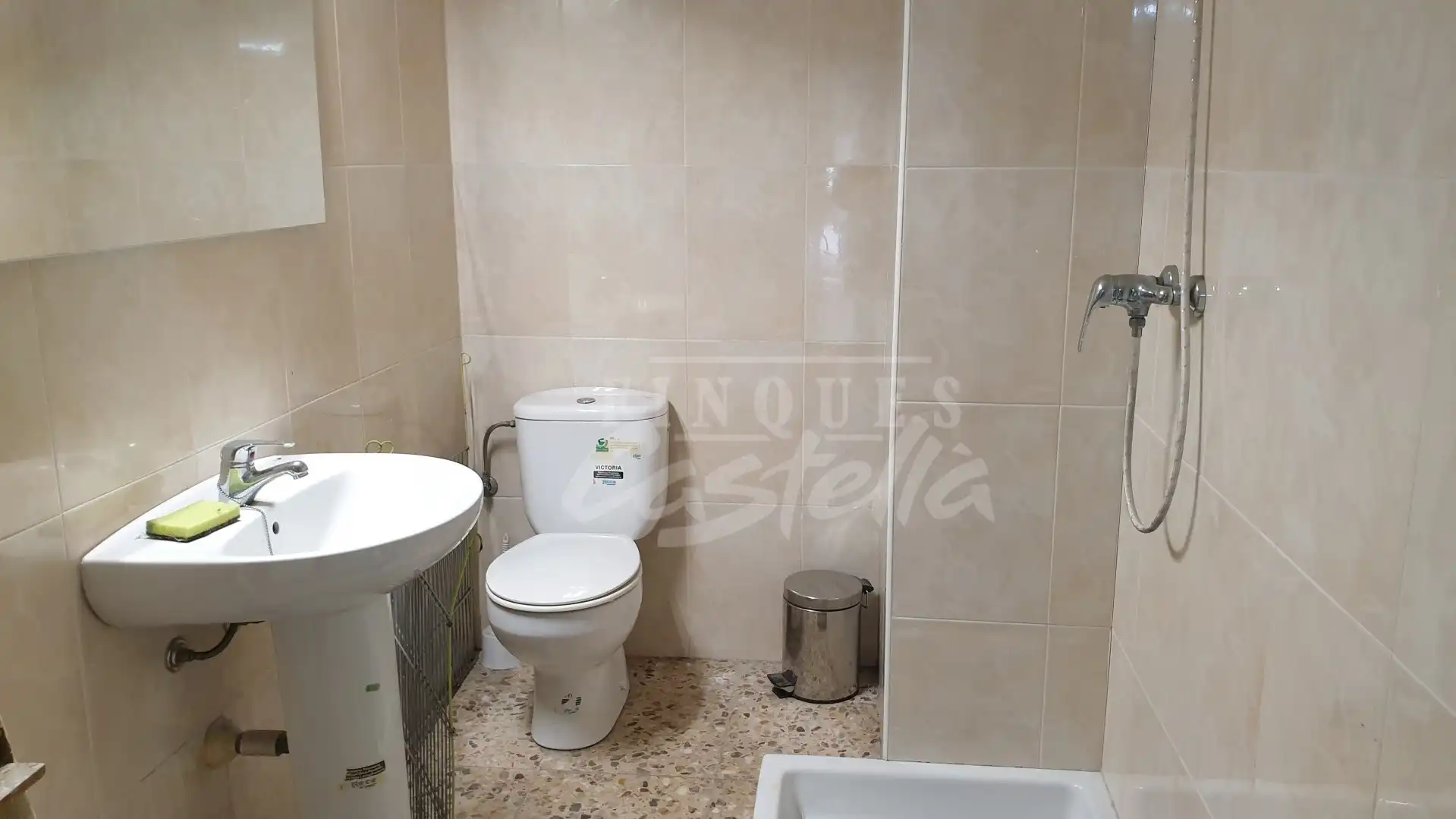 Bathroom of Commercial properties for sale in Mataró