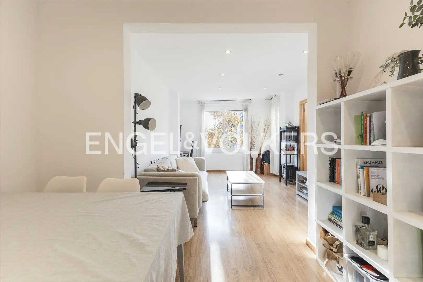 Sala de estar de Piso en venta en Barcelona con Aire acondicionado, Calefacción y Balcón