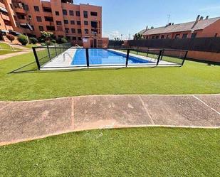 Swimming pool of Single-family semi-detached for sale in El Vendrell  with Air Conditioner, Heating and Private garden