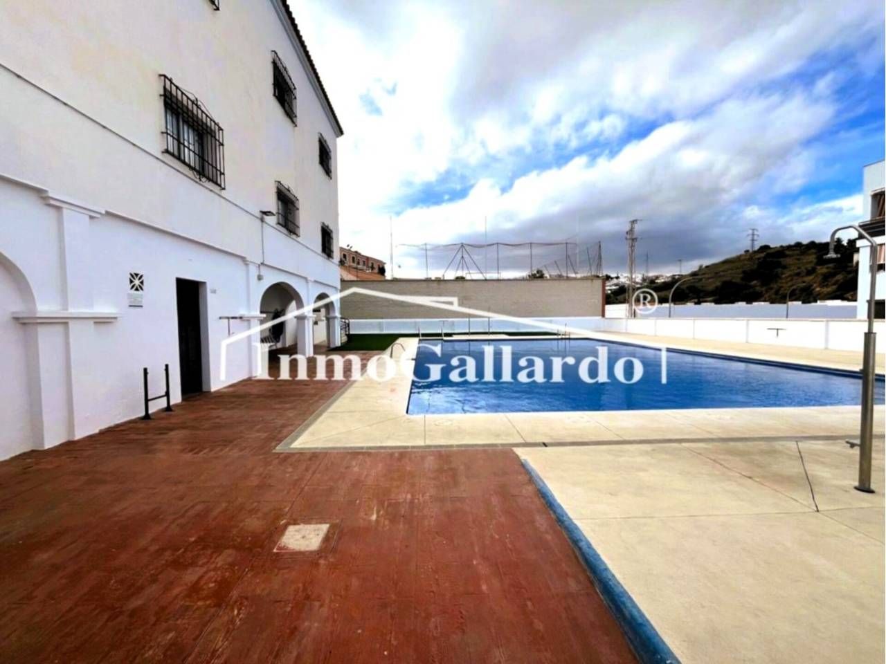 Piscina de Casa adosada en venda en Rincón de la Victoria amb Piscina comunitària