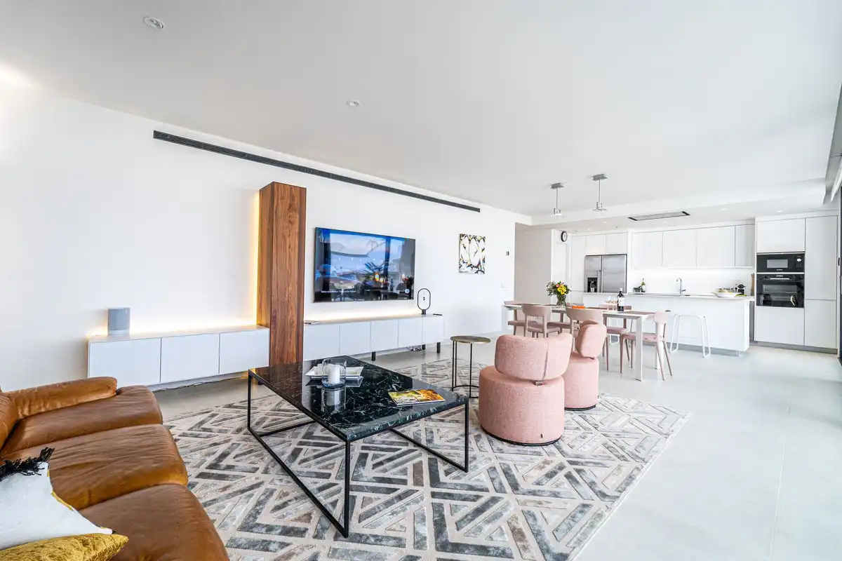 Sala de estar de Apartamento en venta en Fuengirola con Aire acondicionado, Trastero y Piscina comunitaria