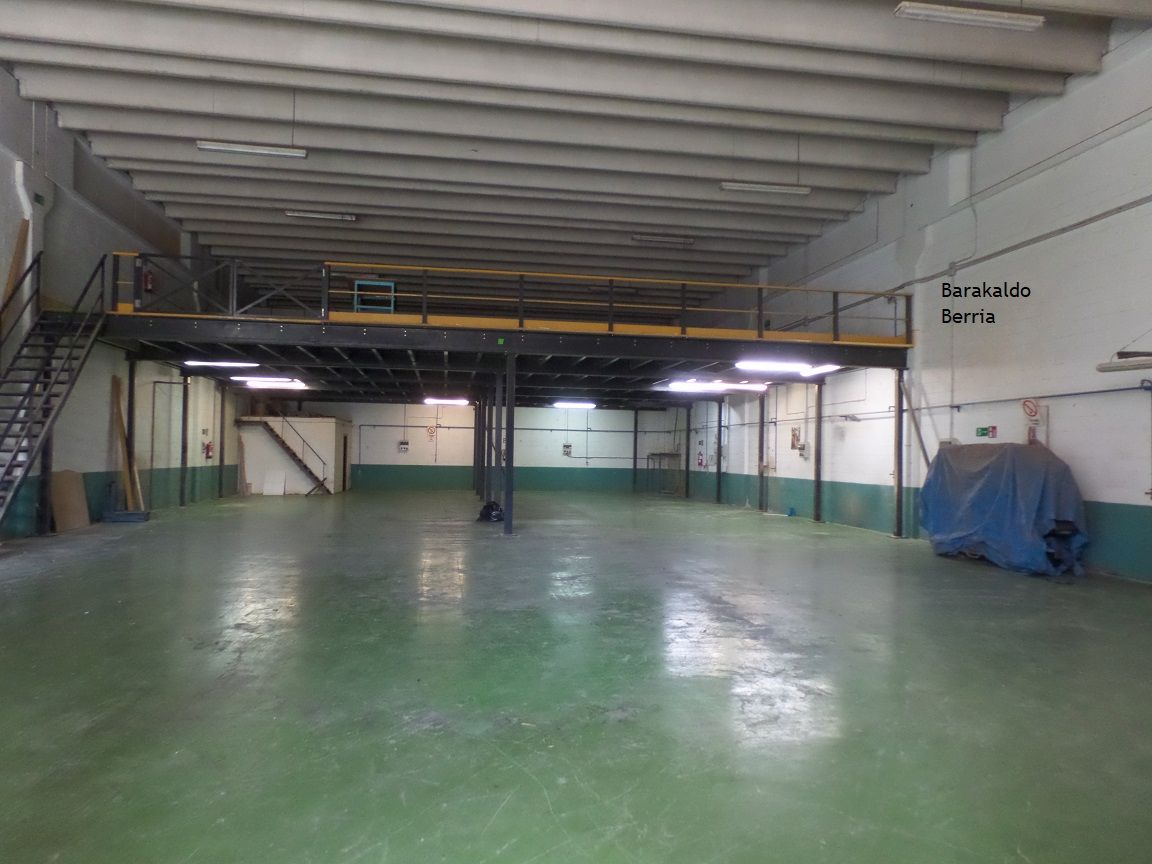 Nau industrial de lloguer en Valle de Trápaga-Trapagaran