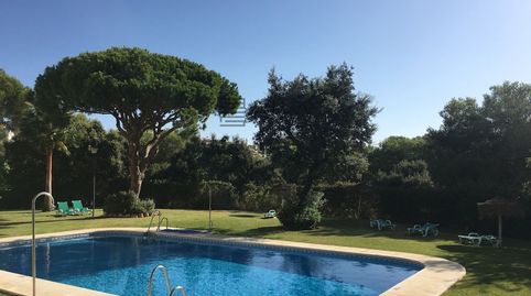 Foto 2 de Piso en venta en Camaleon, Calahonda, Mijas