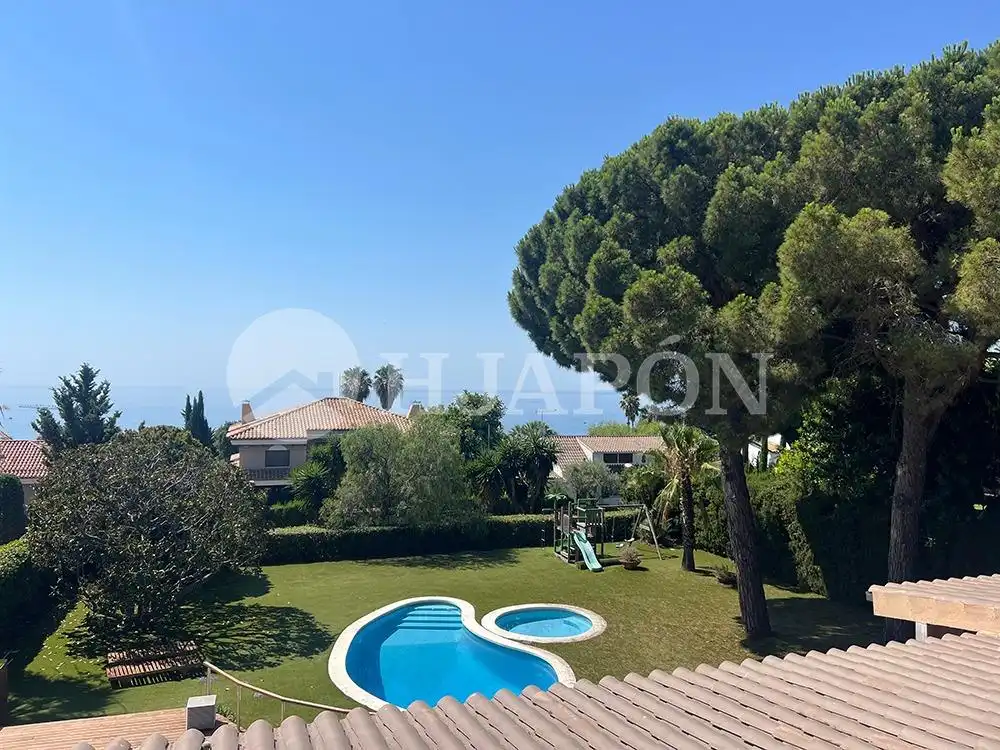 Jardín de Casa o chalet en venta en Alella con Aire acondicionado, Calefacción y Jardín privado