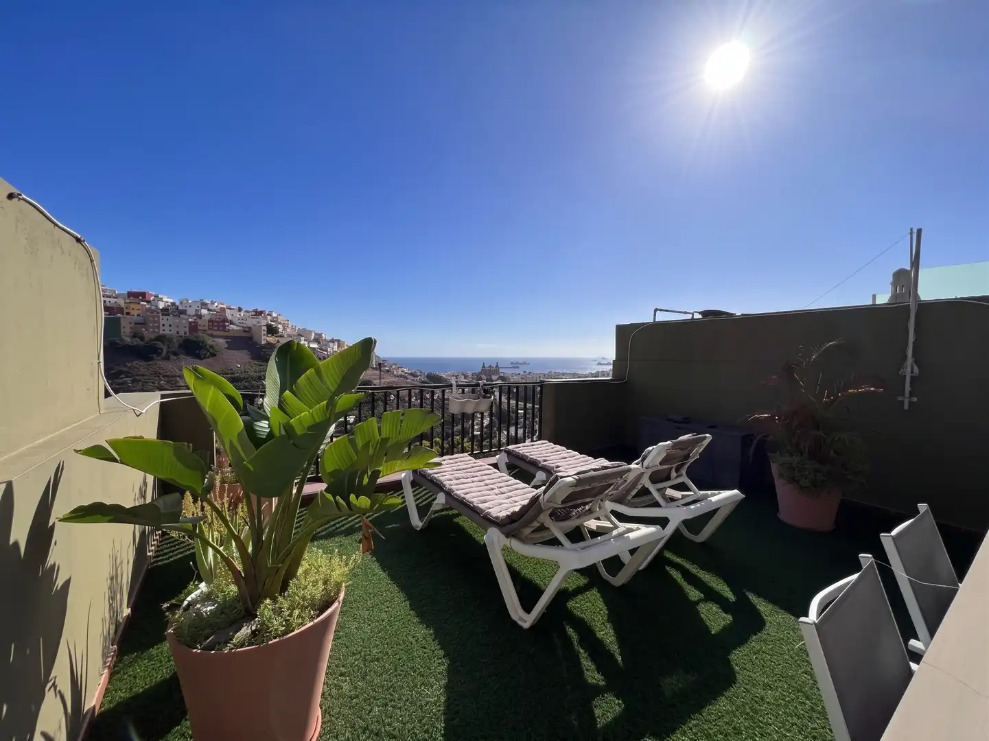Duplex con ascensore in vendita a Calle Farnesio 79