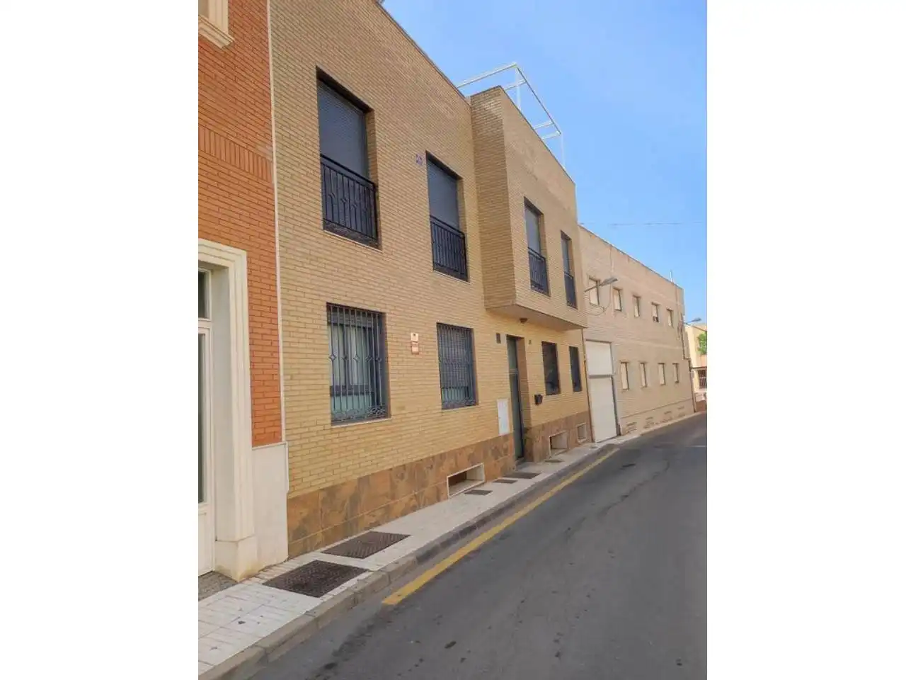 Vista exterior de Piso en venta en Almería