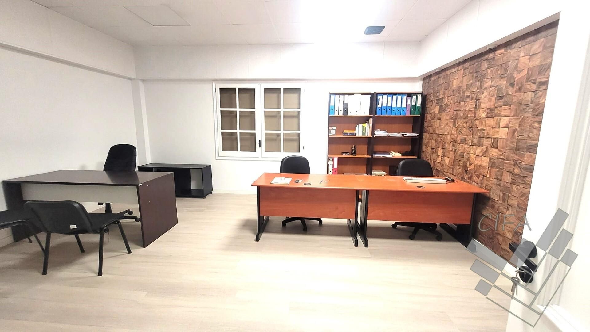 Oficina de lloguer a  LEOPOLDO QUEROL, Casco Urbano