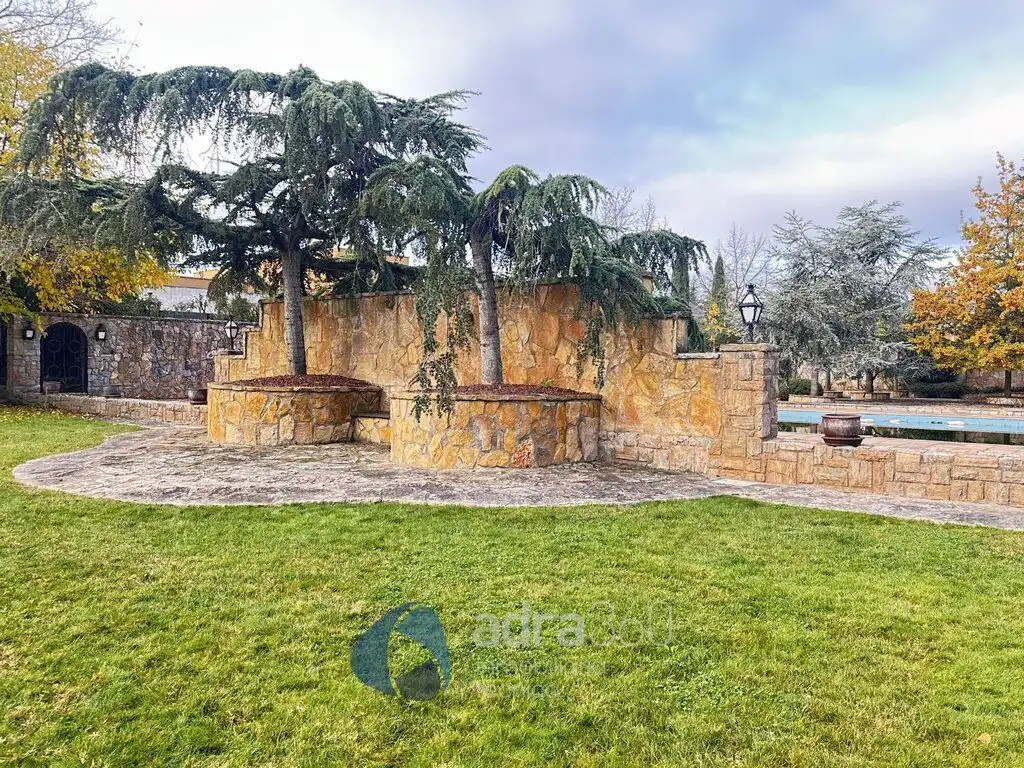 Garden of Houses for sale in Lardero  with Air Conditioner, Heating and Private garden