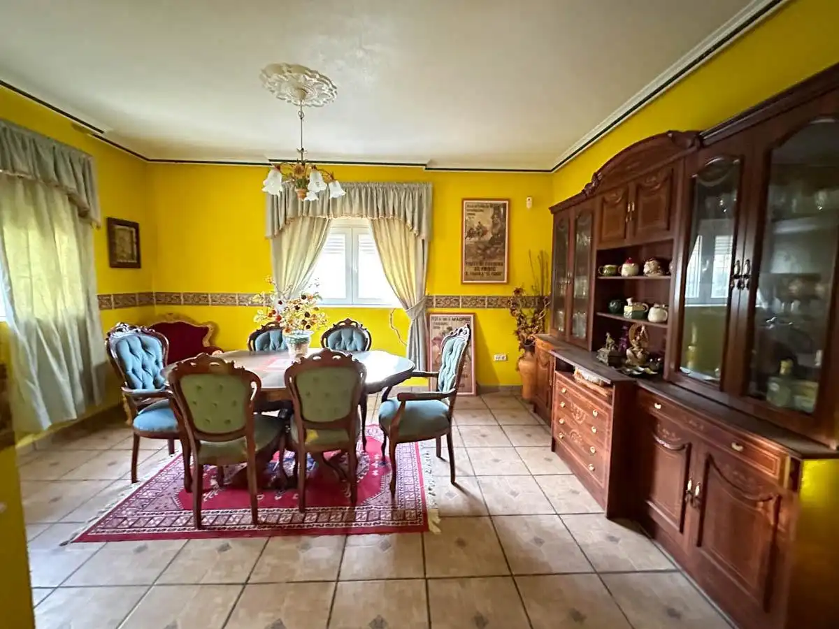 Comedor de Finca rústica en venta en Los Montesinos con Jardín privado, Piscina y Amueblado