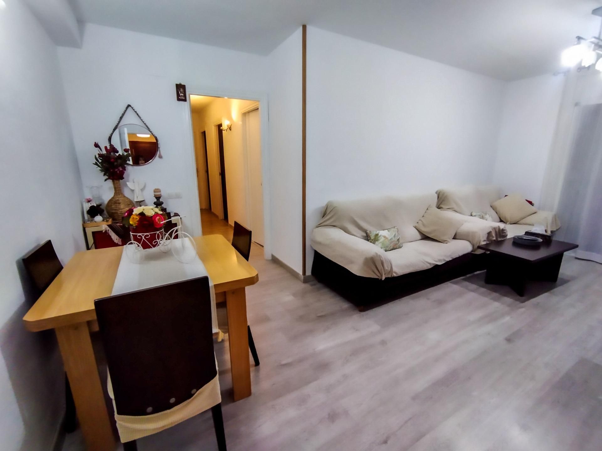 Sala d'estar de Pis en venda en Reus amb Traster, Moblat i Balcó