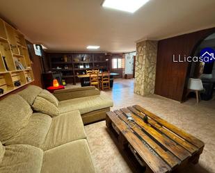 Country house for sale in Requena  with Heating, Terrace and Storage room