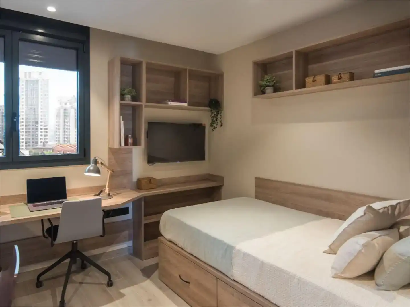Schlafzimmer von Wohnung zur Miete in  Madrid Capital mit Klimaanlage und Schwimmbad