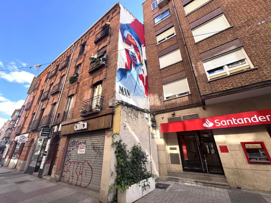 Vista exterior de Pis en venda en Valladolid Capital amb Moblat