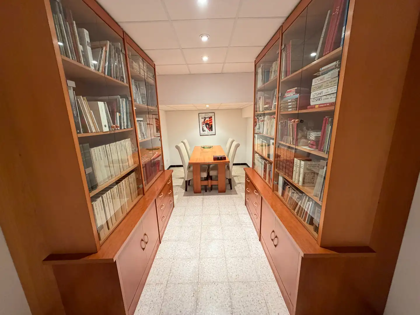 Casa adosada en venta en Olot con Calefacción, Jardín privado y Balcón